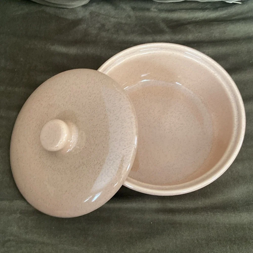 Bauer Pottery Monterey Moderne Speckled Vintage Lidded Crock Casserole Dish Cove